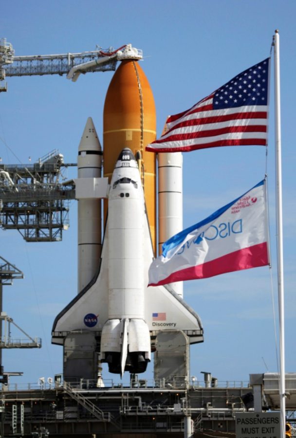 Space+Shuttle+Discovery+is+seen+on+pad+39A+at+the+Kennedy+Space+Center+at+Cape+Canaveral%2C+Fla.+Tuesday+Aug.+25%2C+2009.+Discovery+and+a+crew+of+seven+are+scheduled+to+lift+off+Wednesday+morning+on+a+mission+to+deliver+supplies+and+equipment+to+the+International+Space+Station.+