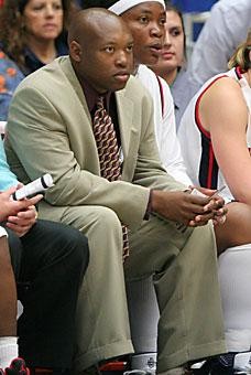Bernard Scott joined the Arizona womens basketball program this season, bringing plenty of experience, insight and presence. cott accepted a top assistant role at Youngstown State after one year as an assistant coach with the Wildcats.