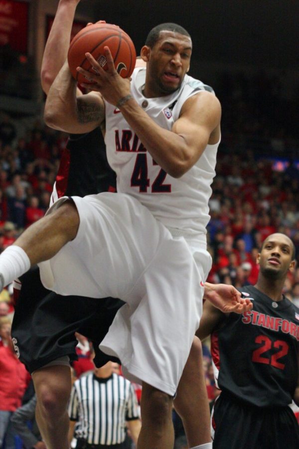 Arizona basketball: Hornes emergence carries Wildcats