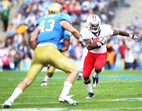 Mike Christy / Arizona Daily Wildcat

The No. 15 Wildcats took on the UCLA Bruins in a Pacific 10 Conference college football game Saturday, Oct. 30, 2010, at the Rose Bowl in Pasadena, Calif. Arizona held off a late fourth-quarter push to beat the home team 29-21.