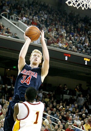 Budinger to test waters