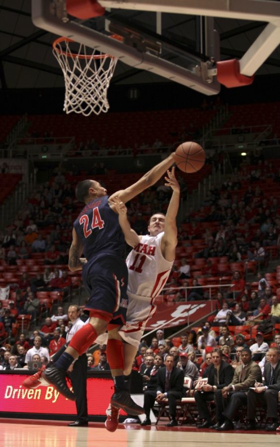 The+Utes+lost+to+the+Arizona+Wildcats+51-77.++This+was+the+first+game+without+the+Utes+leading+scorer+Josh+Watkins.