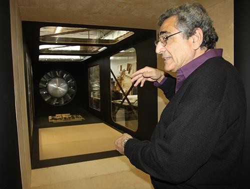 Nader Chalfoun, House Energy Doctor and professor of architecture and environmental sciences at the UA, explains how the wind tunnel can allow students to study how air will move through a building.  The wind tunnel is one of only three in the US held by universities.