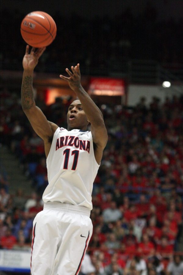 Arizona+freshman+guard+Josiah+Turner+puts+up+a+mid-range+jumper+during+the+second+half+of+the+Arizona+Wildcats+match-up+against+Souther+Calif.+in+McKale+Center+on+Thursday%2C+February+22%2C+2012.%0A%0AColin+Darland+%2F+Daily+Wildcat%0A%0A