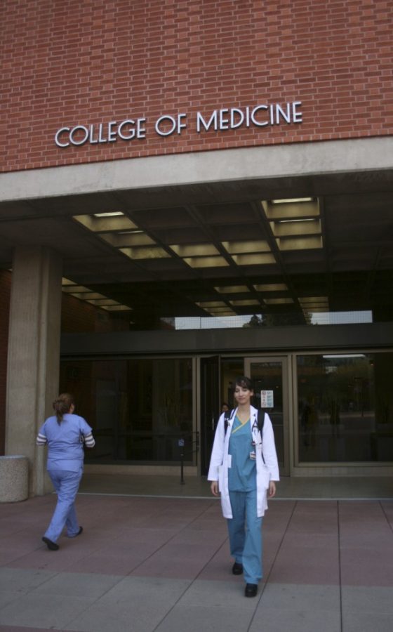 Arizona Daily Wildcat/ Annie Marum

University of Arizona College of Medicine. Nicole Smith a 3rd year currently on Surgery Rotation hoping to pursue Emergency Surgery leaves the College of Medicine after a long day that started at 4am. 