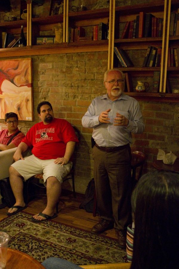 Hailey Eisenbach/Arizona Daily Wildcat

Ron Barber meets with the UA chapter of the Young Democrats at Espresso Art on Thurs., August 24.