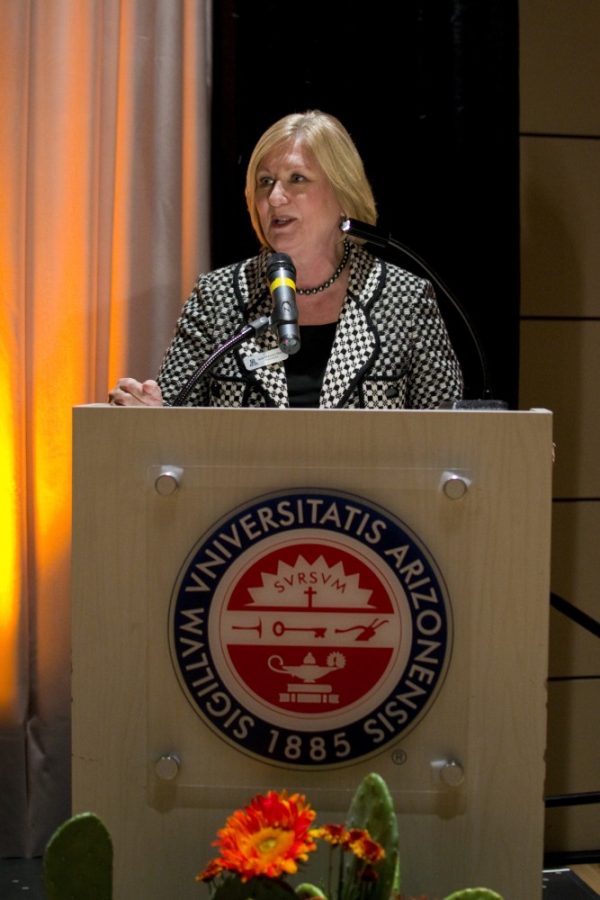 UA+president+Ann+Weaver+Hart+speaks+at+her+welcome+event+in+the+North+Ballroom+on+Tuesday%2C+Aug.+28%2C+2012.