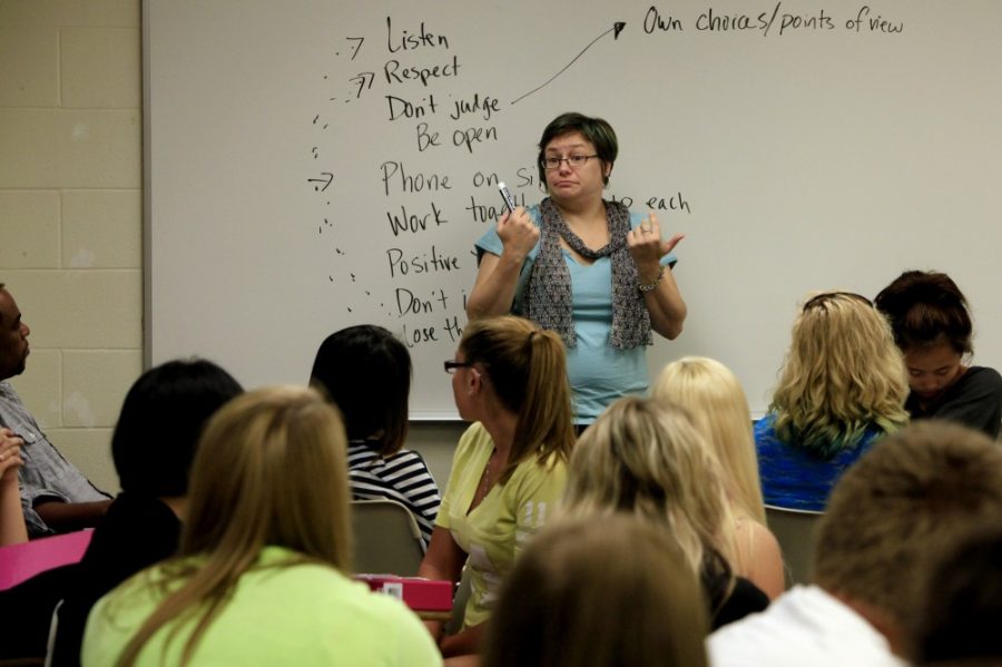 Cathy Crea teaches the New Student Seminar at Century College in White Bear, Minnesota.  On their first day of college, these students are already talking about completion. Community colleges are trying, from the get-go, to get their students to graduate, as part of an effort to change poor completion rates. One key piece of this effort is a class called "New Student Seminar," a three-credit class required of all students who tested into developmental reading. (Joel Koyama/Minneapolis Star Tribune/MCT)