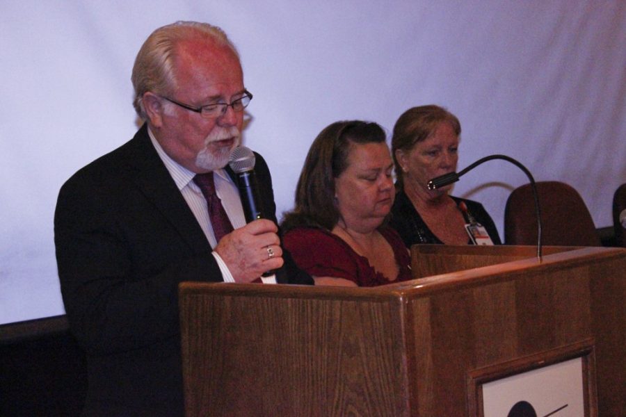 Jordin OConnor / Arizona Daily Wildcat

Congressman Ron Barber hosts an event at Veterans Town Hall on Sept. 4, 2012.