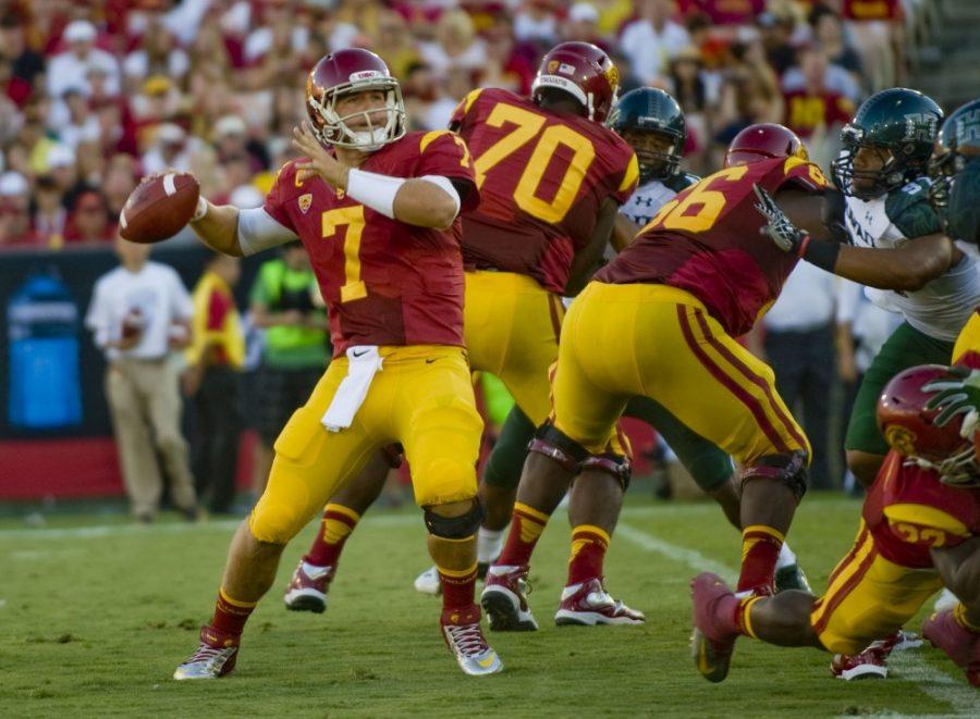 Southern+California+quarterback+Matt+Barkley+%287%29+spots+a+receiver+in+the+second+quarter+against+Hawaii+at+the+Los+Angeles+Coliseum+on+Saturday%2C+September+1%2C+2012%2C+in+Los+Angeles%2C+California.+USC+topped+Hawaii%2C+49-10.+%28Paul+Rodriguez%2FOrange+County+Register%2FMCT%29