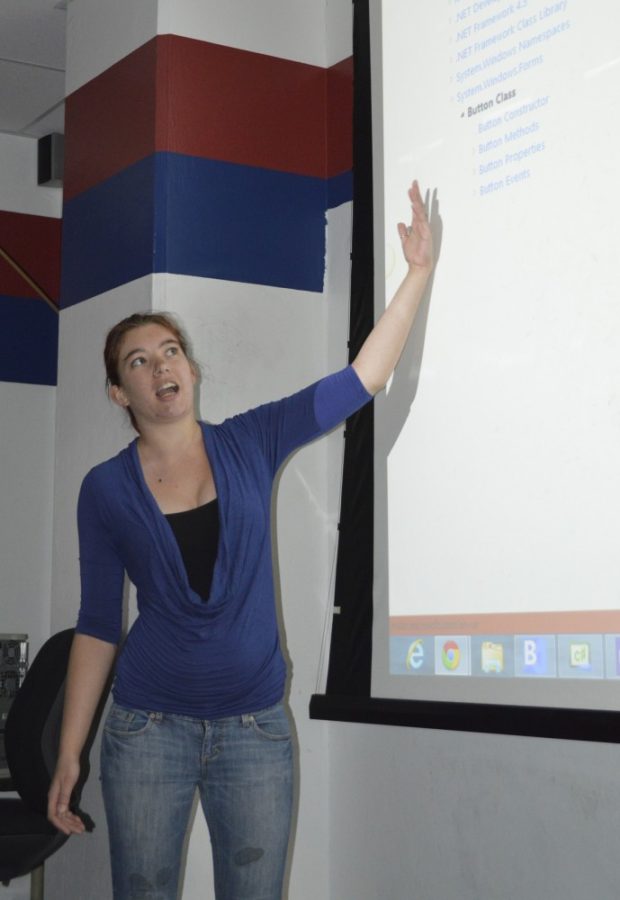 Ryan Revock /  Arizona Daily Wildcat

Ami Buczek teaches a programing class in preparation for an upcoming app-a-thon.  The class was for a coding language used in PixelSense computers