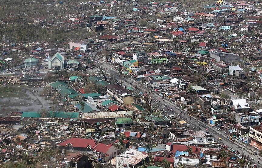An+aerial+photo+shows+the+scene+after+Typhoon+Haiyan+hit+Leyte+Province%2C+November+10%2C+2013.+The+Philippine+government+disaster+relief+agency+said+Sunday+about+4.4+million+people+have+become+homeless+in+areas+hit+by+super+typhoon+Haiyan+%28local+name+Yolanda%29.+The+most+powerful+typhoon+in+the+Philippines+in+its+history%2C+engulfed+many+areas+in+Leyte%2C+Eastern+Samar%2C+Western+and+Central+Visayas%2C+Bicol+and+Northern+Mindanao+regions.+%28Ryan+Lim%2FXinhua%2FZuma+Press%2FMCT%29