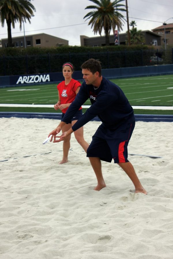 Savannah+Douglas%2F+The+Daily+Wildcat%0A%0ASteve+Walker%2C+the+head+coach+for+the+UA+sand+volleyball+team%2C+demonstrates+different+techniques+that+the+team+can+use+during+the+upcoming+season+at+the+Jimenez+Practice+Facility+on+Monday.+The+season+will+begin+in+March.+