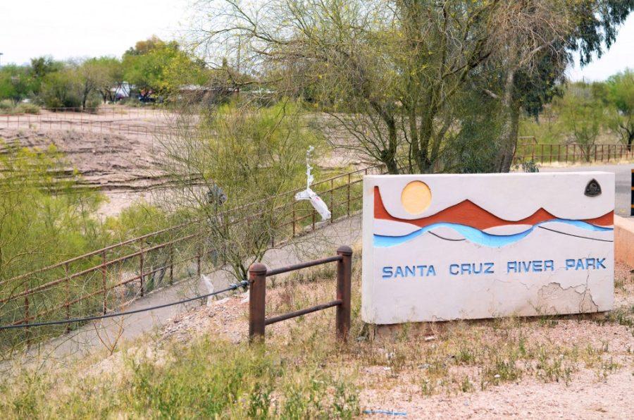 Grace Pierson / The Daily Wildcat

The Santa Cruz River bed on 6th Street is dry. 