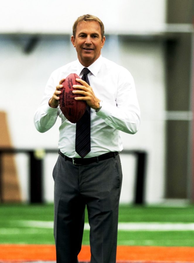 Kevin Costner stars in "Draft Day." (Dale Robinette/Courtesy Summit Entertainment/MCT)