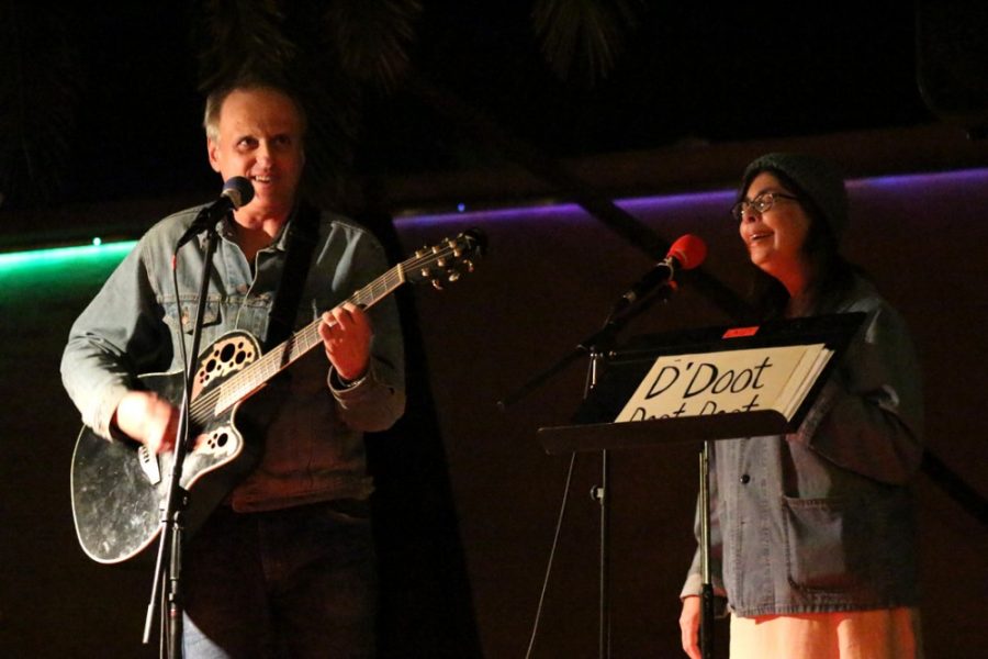 Cecilia+Alvarez+%2F+The+Daily+Wildcat%0A%0AGlad+Mamo%2C+a+husband+and+wife+band%2C+perform+at+the+Marker+House%2C+Tucson+Blues+Dance+events+on+Jan.+20%2C+2014.+Glad+Mamo+originally+write+and+sing+childrens+songs+but+just+recently+released+a+regular+album.++
