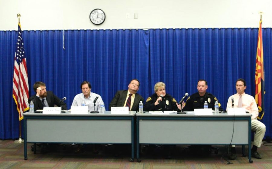 Deputy+Chief+Sharon+Allen+responds+to+a+question+during+the+law+enforcement+panel+sponsered+by+the+Black+Law+Students+Association+in+the+auditorium+at+the+James+E.+Rogers+College+of+Law+on+Wednesday.+The+panel+was+presented+with+questions+regarding+recent+incidents+of+police+brutality.