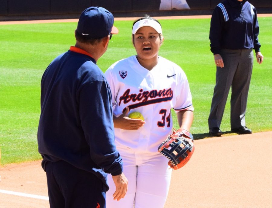 Arizona+softball+utility+Katiyana+Mauga+%2834%29+speaks+with+Arizona+coach+Mike+Candrea+during+Arizonas+8-3+win+against+UNLV+at+Hillenbrand+Stadium+on+March+4.+After+a+struggling+few+games%2C+the+Wildcats+have+seen+an+uptick+in+offense+over+the+past+week.