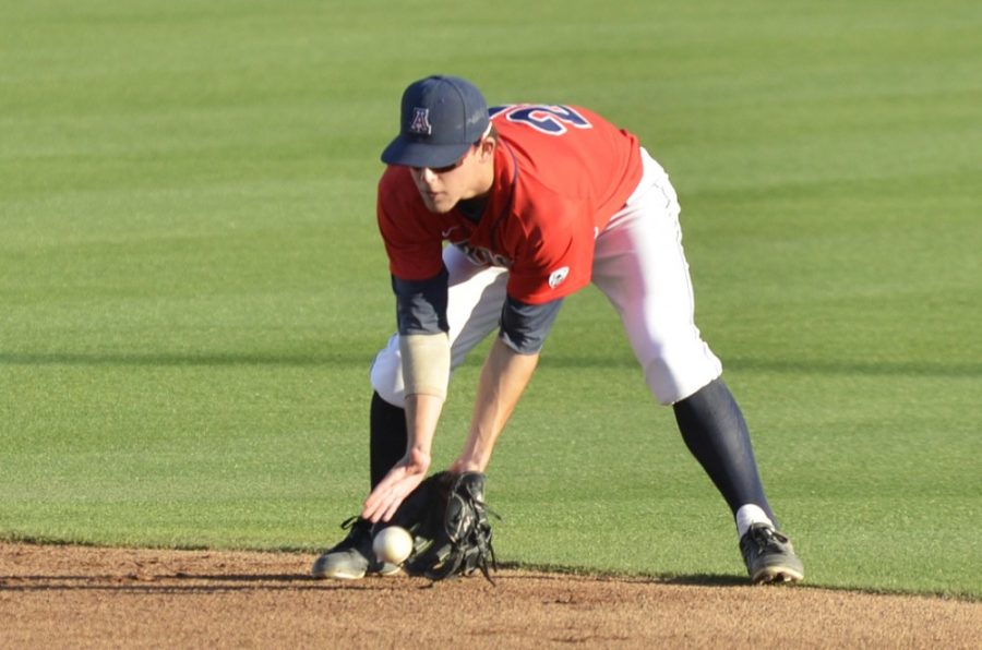 Arizona+baseball+infielder+Kevin+Newman+scoops+up+the+ball+during+Arizonas+17-6+win+over+ASU+at+Hi+Corbett+Field+on+April+28.+Newman+and+the+Wildcats+will+host+Washington+over+the+weekend.