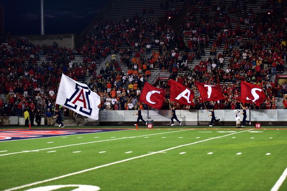 Texans to play remainder of 2015 home games on artificial turf