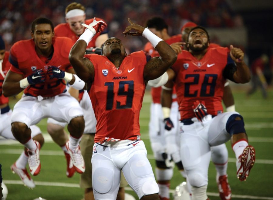 Arizona+cornerback+DaVonte%26%238217%3B+Neal+%2819%29+dances+the+Ka+Mate+haka+before+the+Wildcats%26%238217%3B+record-breaking+win+against+NAU+on+Saturday%2C+Sept.+19.+The+petition+made+against+the+Wildcat+haka+was+the+result+of+a+lack+of+respect+for+the+culture+from+which+the+dance+was+approporiated.+