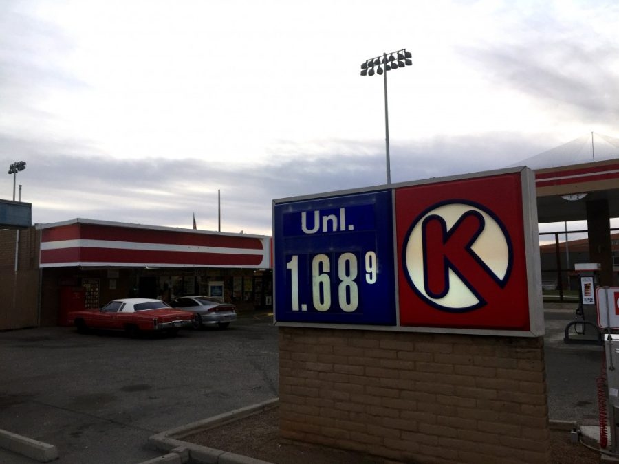 A Circle K sits across from Arizona Stadium on Saturday, Jan. 23 displaying a gas price of $1.68/Gallon.