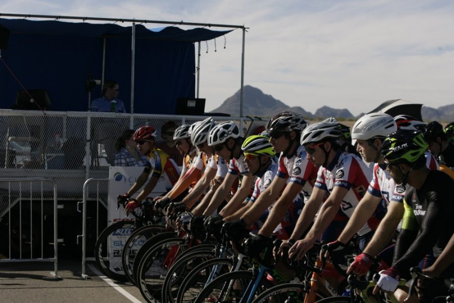 Cyclists+line+up+for+the+start+of+the+Men%26%238217%3Bs+B+race+during+the+UA+Bio+Park+criterium+on+Saturday%2C+Jan.+30.+The+UA+Cycling+club+was+named+Collegiate+Club+of+the+Year+by+USA+Cycling.