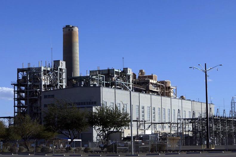 A view of the Tucson Electric Power Plant at the intersection of Alvernon Way and the I-10. 2015 was the hottest year on record.