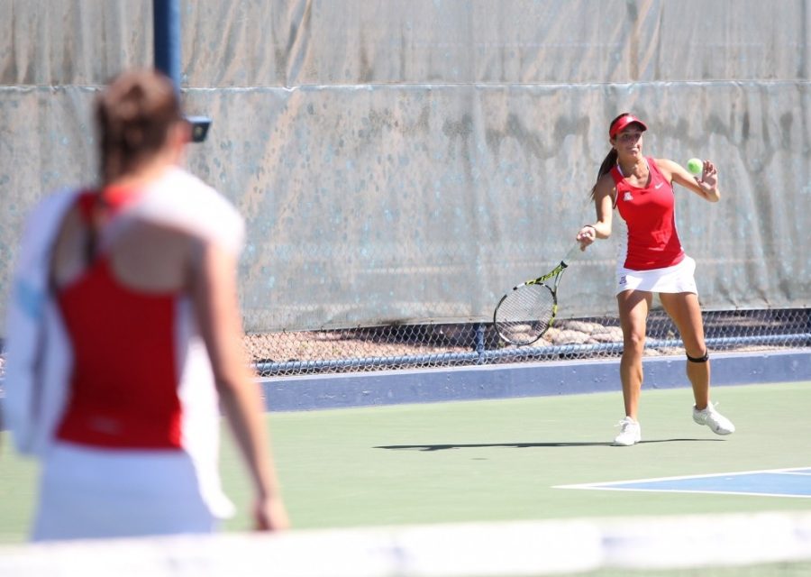 Arizona+tennis+player+Camila+Wesbrooks+returns+a+volley+in+Tucson+on+March+26.+The+Wildcats+will+play+in+the+Wildcat+Invitational+this+weekend.