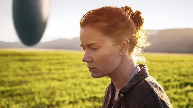 Amy+Adams+as+Louise+Banks+in+ARRIVAL+by+Paramount+Pictures