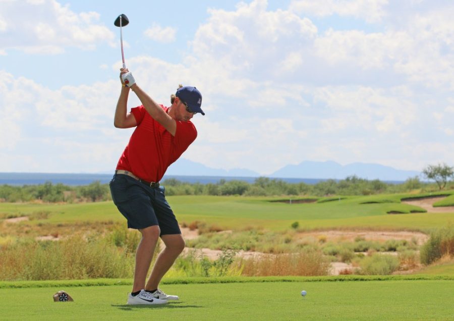 Arizona+mens+golf+participates+in+the+season+qualifier.