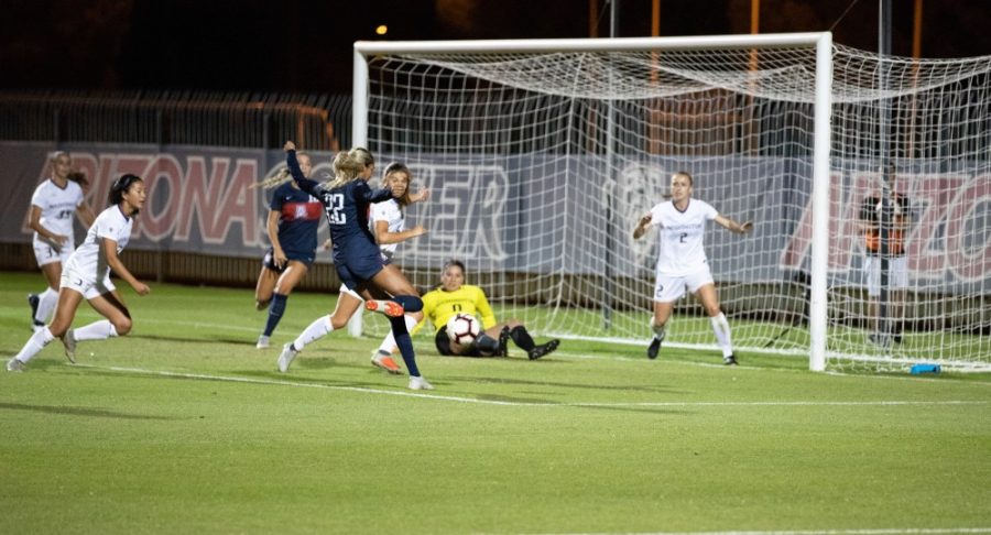 Arizona+womens%26nbsp%3Bsoccer+player+Jada+Talley+%2822+%29+attempts+to+score+on+the+goalie%26nbsp%3Bin+the+Arizona-Washington+game+at+Murphy+Stadium+on+Thursday%2C+October+18%2C+2018%2C+in+Tucson%2C+AZ.+The+Wildcats+won+the+game+1-0+in+double+overtime.