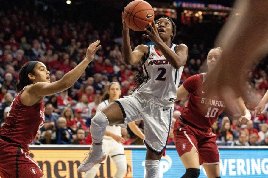 Aari+McDonald+%282%29+looks+to+dunk+the+ball+during+the+Arizona-Stanford+game+on+January+13%2C+2018+at+the+McKale+Center.%26nbsp%3B
