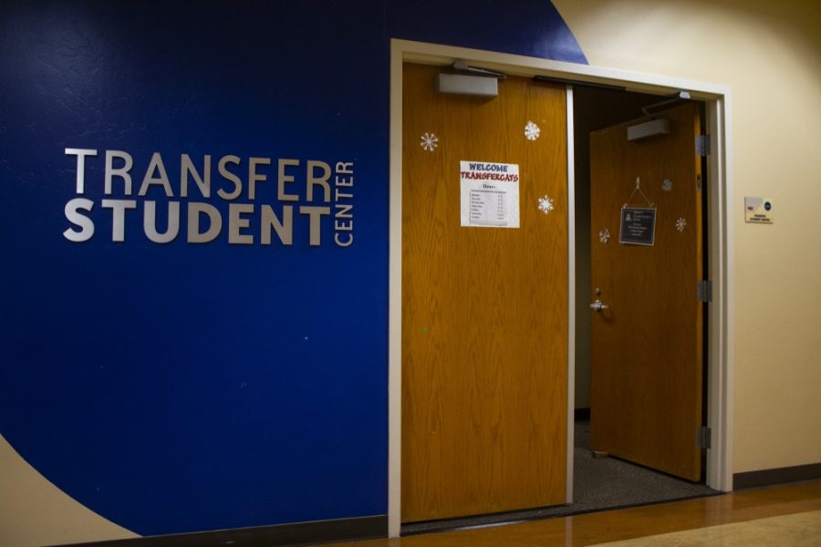 The+Transfer+Student+Center%2C+located+on+the+fourth+floor+of+the+Student+Union+Memorial+Center%2C+aids+transfer+students+transition+to+the+University+of+Arizona.