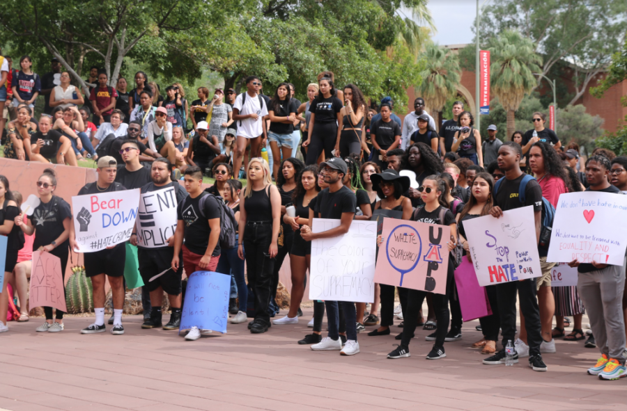 Hundreds+of+students+and+Tucson+locals+gathered+on+the+U+of+A+campus+to+stand+together+and+protest.