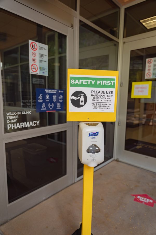 Campus Health at the University of Arizona has been working diligently to stop the spread of the coronavirus on campus and in the surrounding community. The UA has also been working to administer COVID-19 vaccinations to Pima County residents.