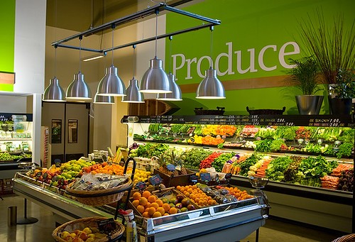 Most diets emphasize restriction and high-volume eating, which is not intuitive and can damage healthy relationships with food. Supermarket Interior Decor | Produce Area | Hanging Trellis | Greenfresh Market by I-5 Design & Manufacture/Creative Commons (CC BY-NC-ND 2.0)