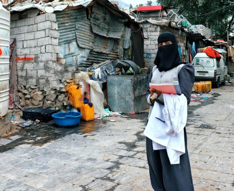 Hajar, a 21-year-old woman, is studying to be a medical assistant in Yemen. She belongs to “The Marginalized,“ a community of Yemeni citizens known in Arabic as the “Muhamasheen.“ (Photo by a member of the Al Jisr Collective)