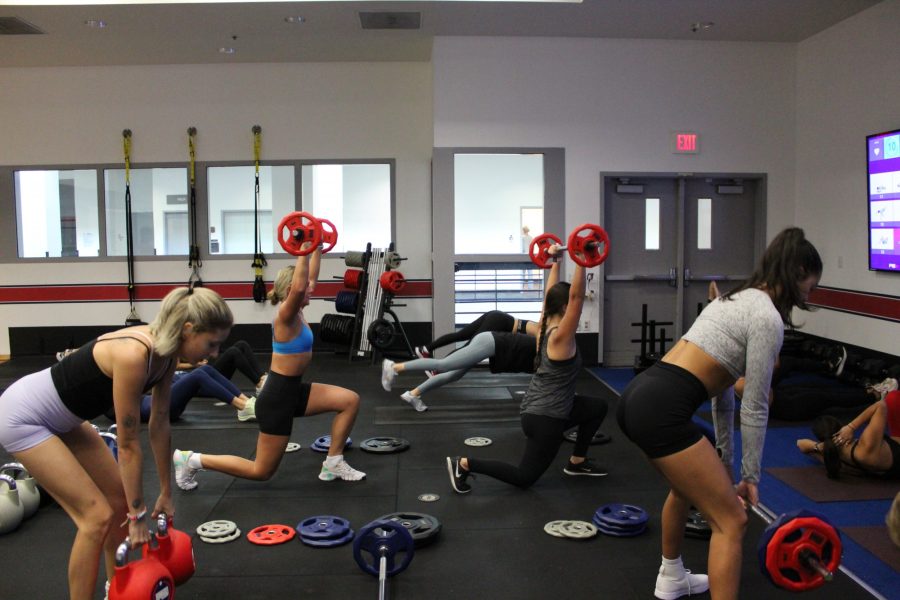 Photograph from an F45 class at the University of Arizona Recreation Center. (Courtesy of Campus Recreation Fitness & Wellness Program)