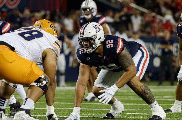 Arizona football defensive lineman Tyler Manoa (92) stays alert at Arizona footballs game against UTEP on Saturday, Sept. 16. The Wildcats won with a score of 31-10.
