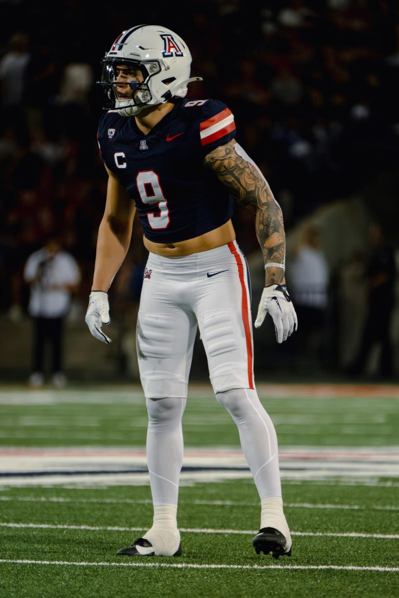 Arizona football safety Gunner Maldonado (9) reading the pre-snap offense during a game against the University of Texas at El Paso on Saturday, Sept. 16. The Wildcats won the game 31-10.