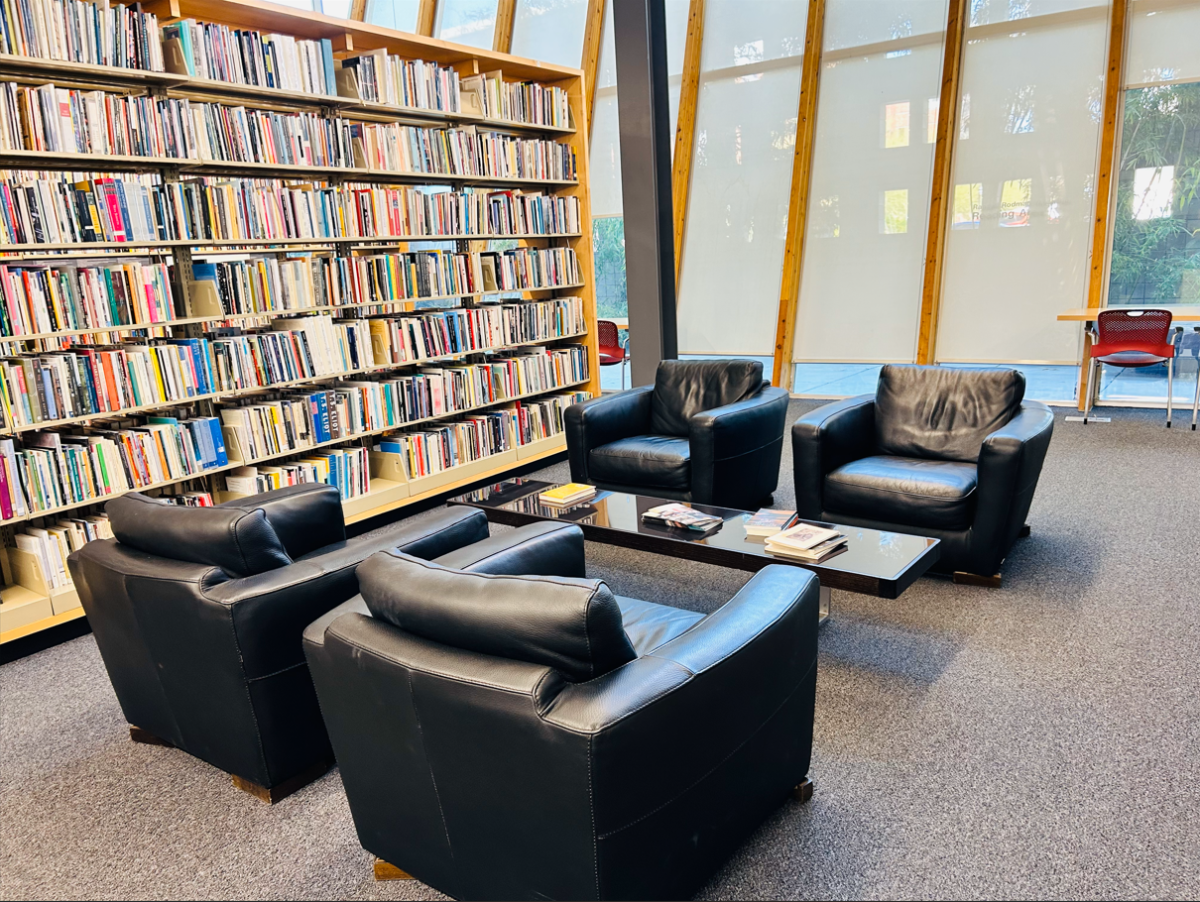 The lounge areas in the Poetry Center are utilized by many creative writing students. Students are encouraged to borrow a book and read on the chairs.