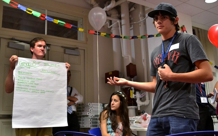 Zachary Vito/ Arizona Daily Wildcat
ASA chariman Dan Fitzgibbon and freshman Ryan Weaver discuss ways to improve student voting on campus at an ASA meeting in Old main on Tuesday, Sept. 20.