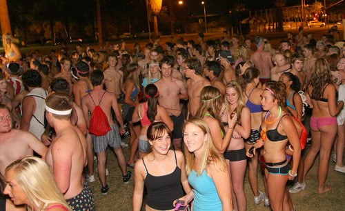 Gordon Bates / Arizona Daily Wildcat
Thursday night, students in their undies take over the UA Mall. The people playing soccer and rugby were shooed out of the way by a near birthday suit wearing stampede of college aged people. As an ice breaker for homecoming, hundreds of students signed up to run a round trip between Campbell and Park, starting on the UA Mall.