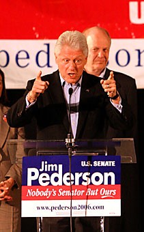 Former President Clinton spoke about the importance of raising awareness of voting to a crowd of more than 8,000 people last night at a Jim Pederson rally at Reid Park. Emphasizing the change of direction he says is needed in Congress, the former president charged that political campaigns should be about common sense and not fear tactics.