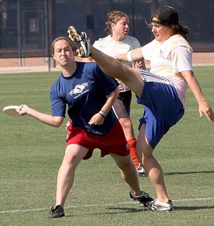 Graduate student Jen Pashley swings back to throw a forehand against a desperate San Luis Obispo opponent this past weekend at the Rincon Vista Sports Complex. UAs Ultimate Frisbee team, the Scorch, is composed of dedicated athletes that respect the sport that many may laugh at.