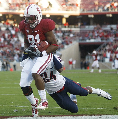Stanfords Chris Owusu (81) scores a touchdown on a play covering 45 yards against Arizona in the first quarter at Stanford Stadium in Stanford, California, on Saturday, November 6, 2010. Stanford turned Arizona aside, 42-17. (Nhat V. Meyer/San Jose Mercury News/MCT)