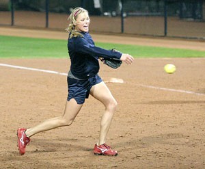 Former Arizona softball pitcher Jennie Finch pitches during a practice last night at Hillenbrand Stadium for the U.S. Olympic team. The Wildcats will face Finch and several other former Wildcats on the national team tonight at 6.