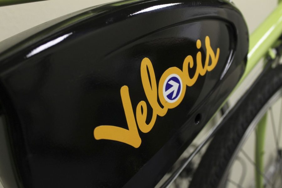 Robert+Alcaraz+%2F+Daily+Wildcat%0A%0ATaylor+Hedberg%2C+co-founder+of+a+bicycle+company+named+Velocis%2C+showcases+his+bikes+on+Wednesday%2C+Jan.+18%2C+2012.+Hedberg+is+a+UA+senior+enrolled+in+Eller.