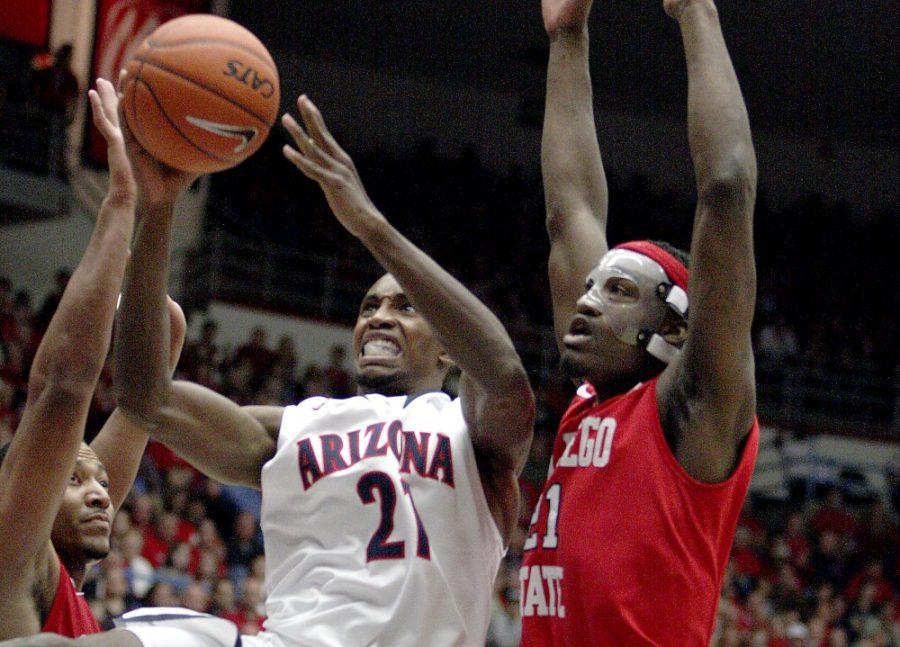 Colin Darland / Daily Wildcat

The San Diego State Aztecs silenced McKale Center with a 61-57 victory over the Arizona Wildcats on Wednesday, November 23, 2011, in Tucson, Ariz. 